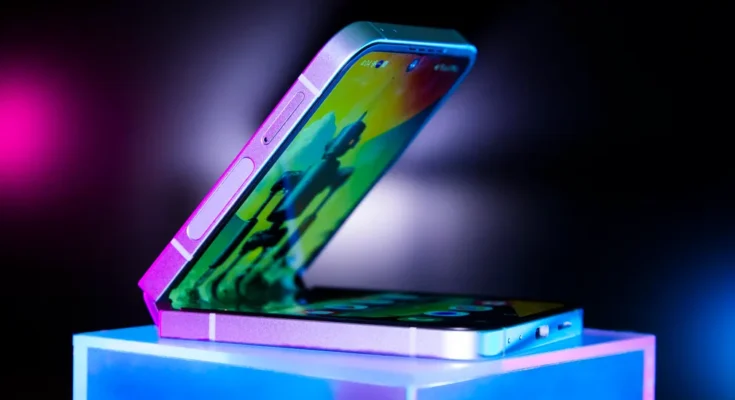 Samsung નો સસ્તો ફ્લિપ સ્માર્ટફોન 9 જુલાઈએ લોન્ચ થશે! ઓછી કિંમતે મળશે સારા ફીચર્સ